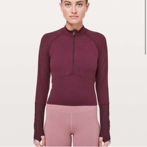 It’s Rulu Long Sleeve Lululemon Size 4! NWT